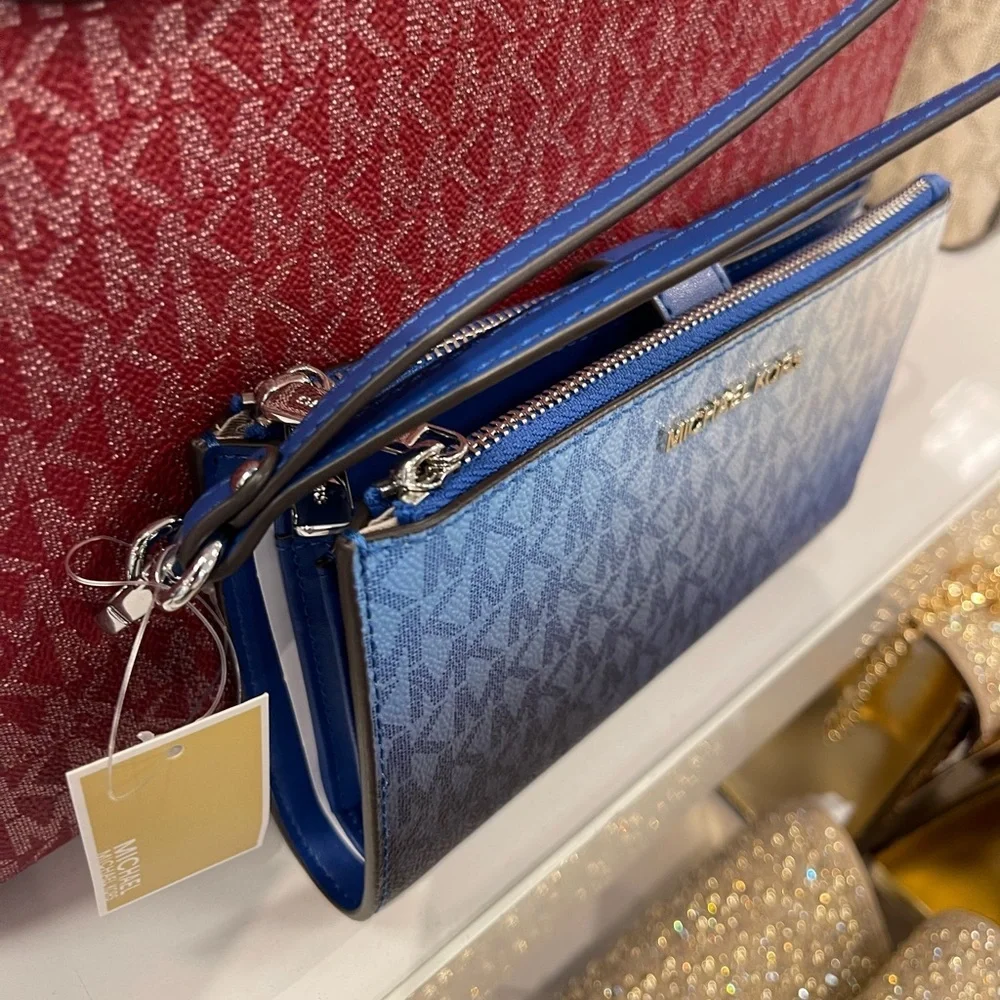 MICHAEL KORS Jet Set Large Ombré Signature Logo Double Zip Wristlet Phone Holder